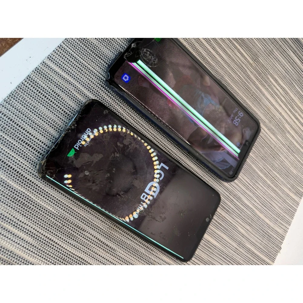 2x LG G8 ThinQ Black‎ Smartphone Lot Cracked Screen Locked For Parts or Repair